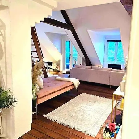 Sentral Loftsleilighet Med Sjoutsikt Apartman Kragerø